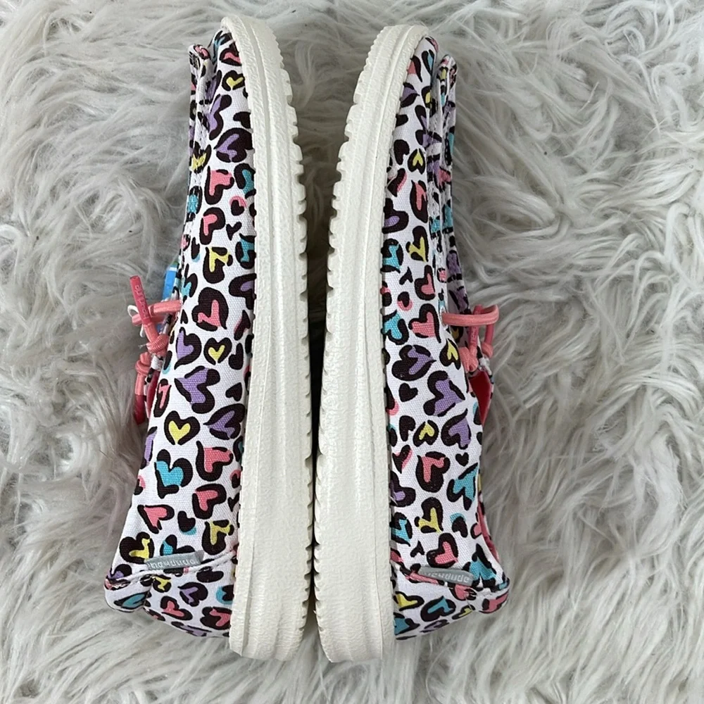 Hey Dude Colorful Hearts Girl’s Wendy Toddler Slip On – White Leopard Size 4 NEW - Picture 9 of 14